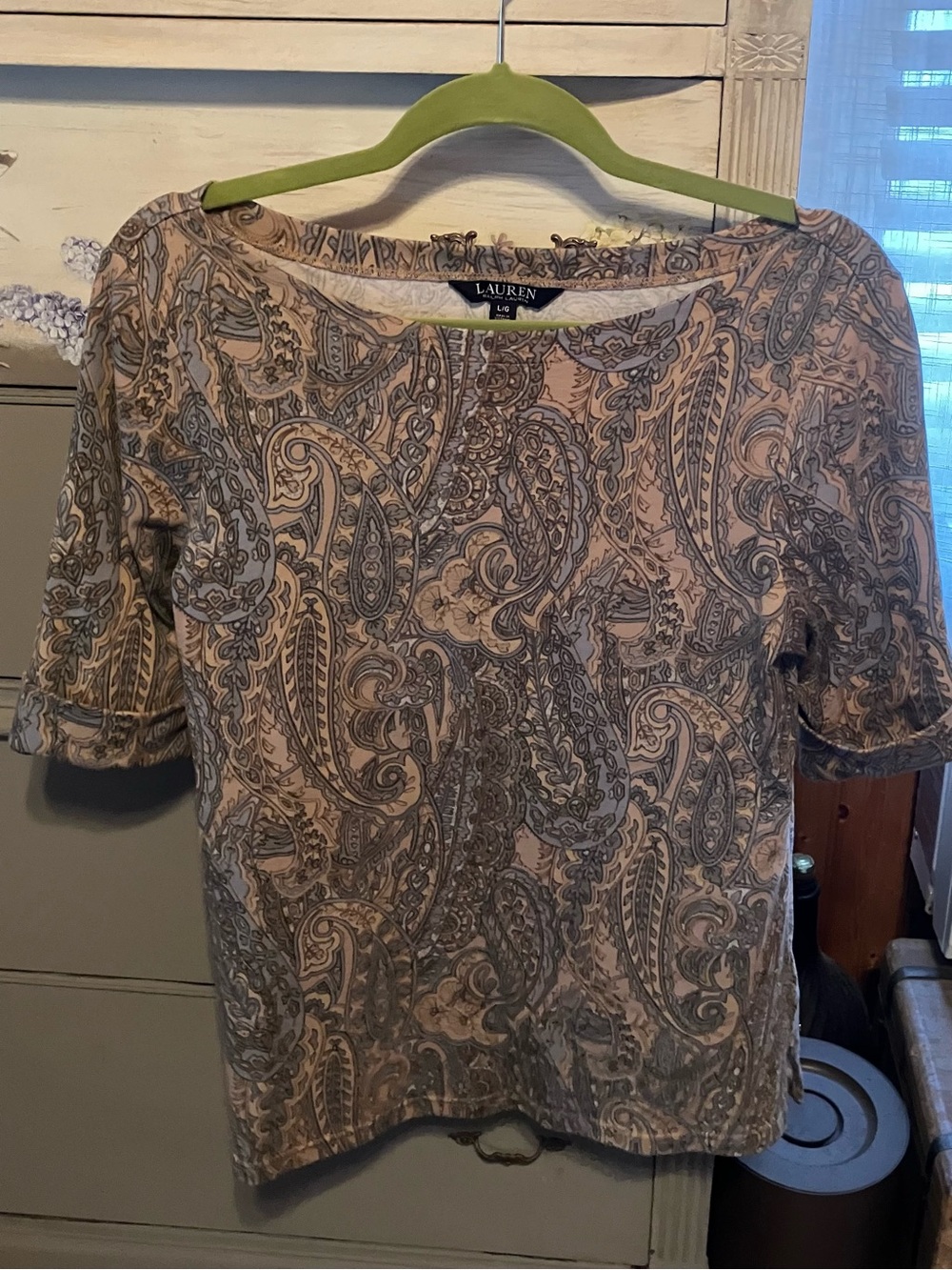 Lauren Ralph Lauren Blush and Gray Paisley Short Sleeve Top